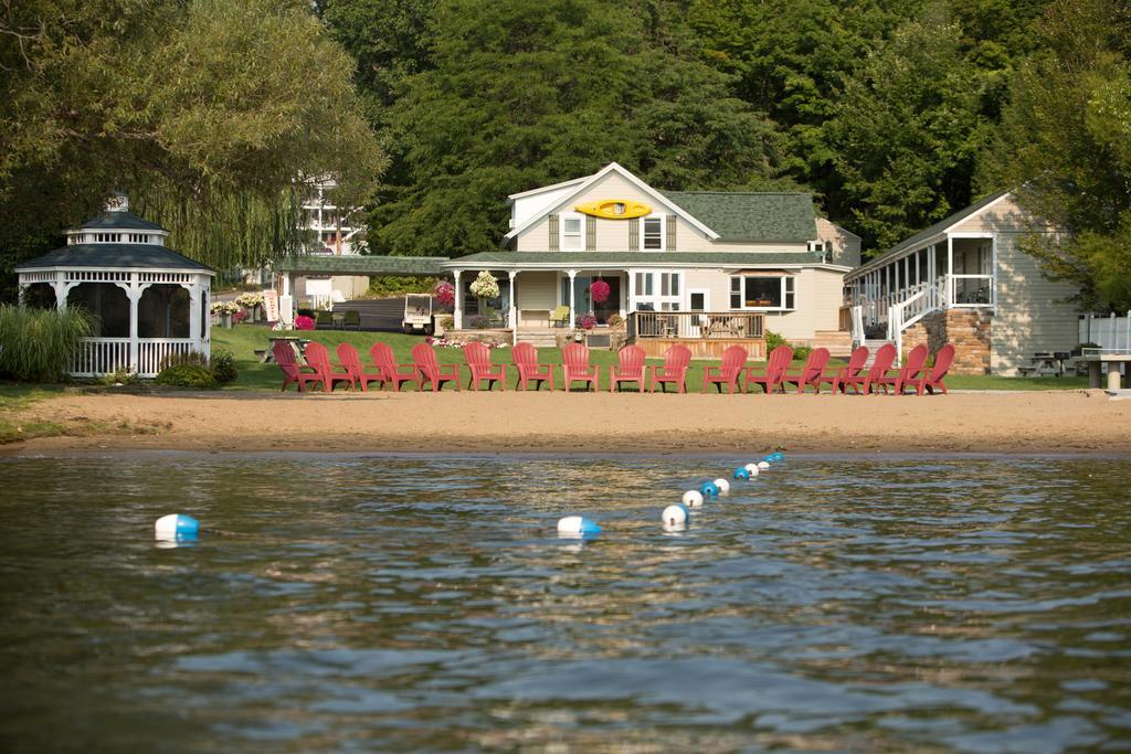 Shore Meadows Lodge Llc Lake George Exteriör bild