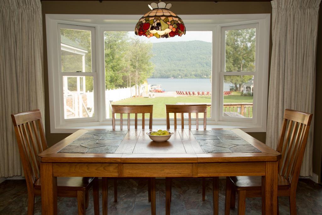 Shore Meadows Lodge Llc Lake George Exteriör bild